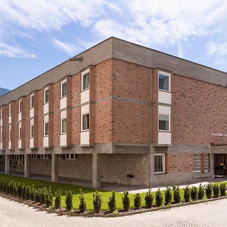 Cusanus Akademie - Accademia Cusanus Брессаноне Экстерьер фото